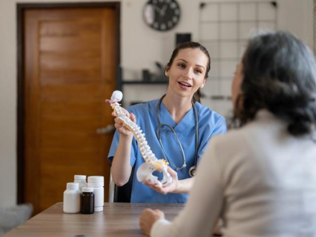 Comment se déroule une séance d’ostéopathie selon Aurélie BOUKLETTI ?